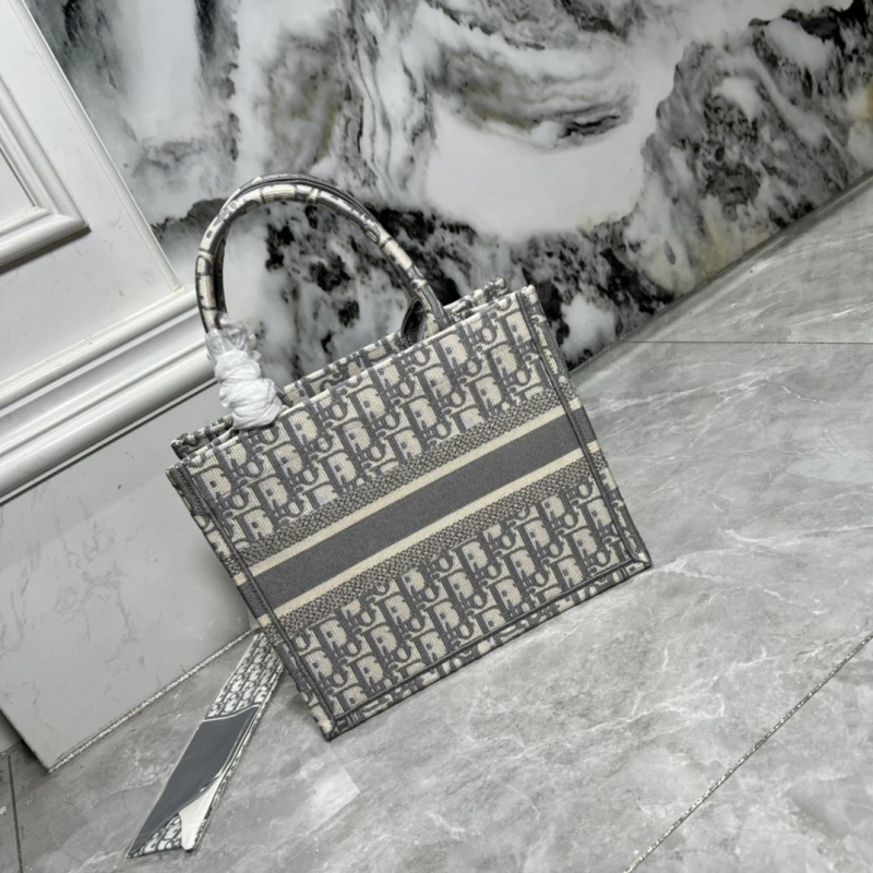 Dior Shopping Bags